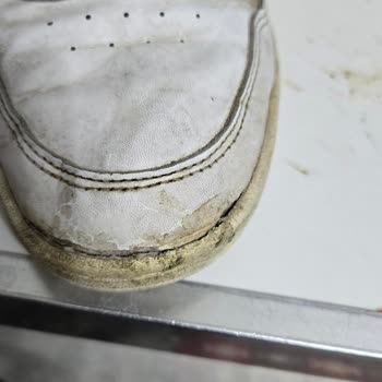 6 Ayda Yıpranan Adidas Ayakkabıya Değişim Talebim Reddedildi