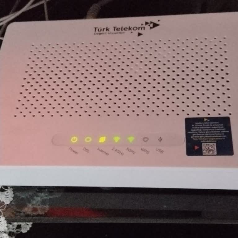 Sürekli Kesilen İnternet Ve İlgisizlik Nedeniyle Mağduriyet Yaşıyorum