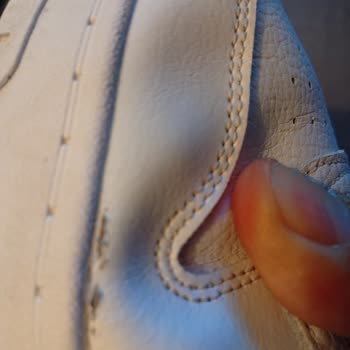 Yeni Alınan Puma Ayakkabının Derisinde Kısa Sürede Çatlama Sorunu