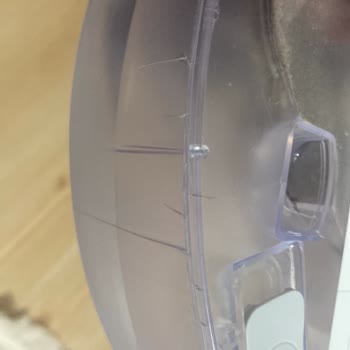 Roborock Q7max Su Haznesi Çatladı Ve Sürekli Büyüyor Garantisi Devam Ediyor!