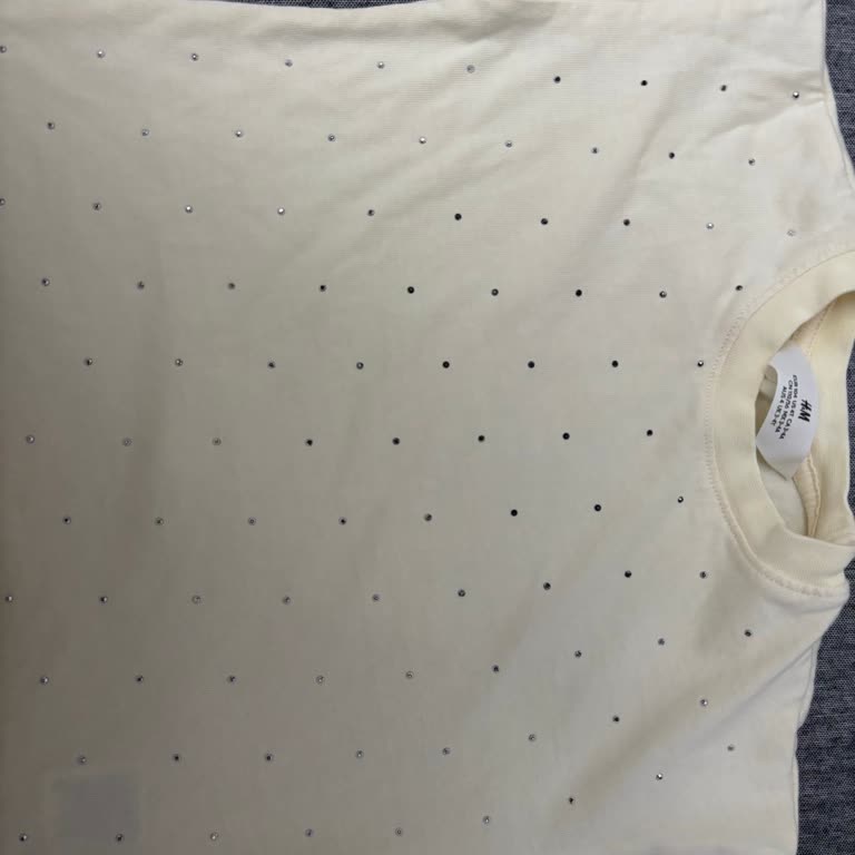 HM Mağazasından Aldığım Tshirt İkinci Yıkamada Bozuldu