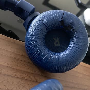 JBL Tune 510 BT Kulaklık Süngerlerinin Hızla Deforme Olması Ve Yedek Parça Eksikliği