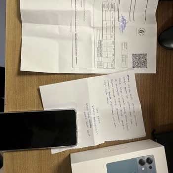 Sıfır Alınan Telefon Bozuk Çıktı, Bayi Sorumluluk Almıyor!