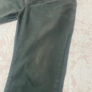 Mavi Pantolonumun Rengi Soldu, Markaya Güvenim Azaldı