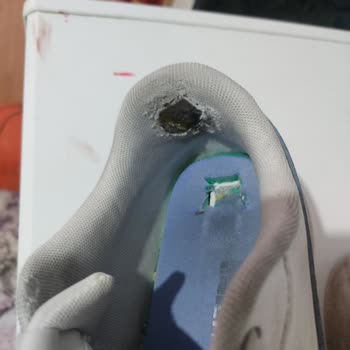 Ayakkabıda Erken Hasar Ve Yetersiz Müşteri Hizmeti