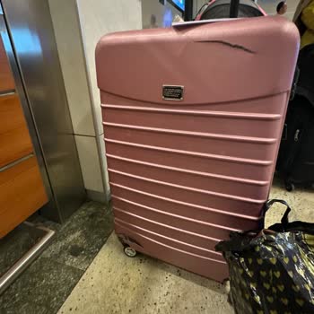 Bagajımın Hasarına Karşı İlgisizlikle Karşılaştım