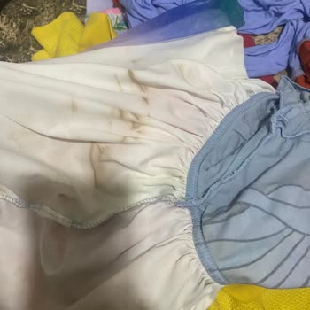 ABC Sıvı Deterjan Kıyafetlerimde Geri Dönüşü Olmayan Lekeler Bıraktı!