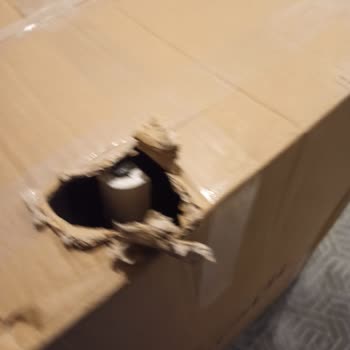 Aldığım Hasarlı Mobilyalar 8 Aydır Değiştirilmiyor Mağduriyetim Sürüyor