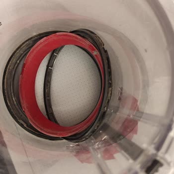 Dyson V15'in Silikon Parçası Ve Kapağı Yerinden Çıktı, Yardım Bekliyorum