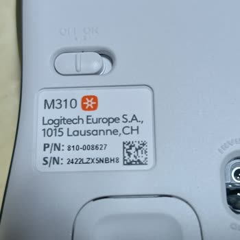 Yeni Alınan Logitech Klavyenin Arka Kapağı Eksik Çıktı, Yardım Bekliyorum