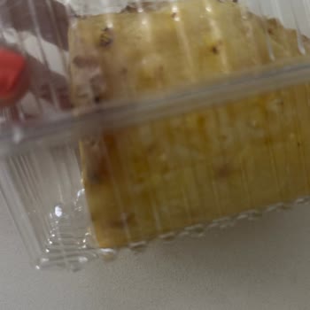 Migros Online Siparişimde Tekrar Bozuk Ananas Teslim Edildi