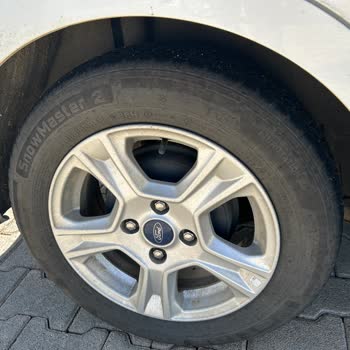 Europcar Bakımsız Araç ve Hijyenik Olmayan Bebek Koltuğu İle Hayal Kırıklığı Yaşadım