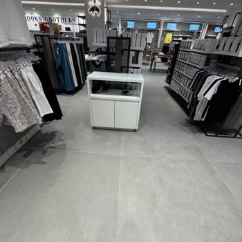 Mağaza Personelinin İade Sürecindeki Tutumu Hakkında Şikayet