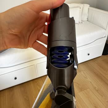Dyson V12: Yüksek Fiyat, Kısa Ömür ve Sağlık Riski Hayal Kırıklığı