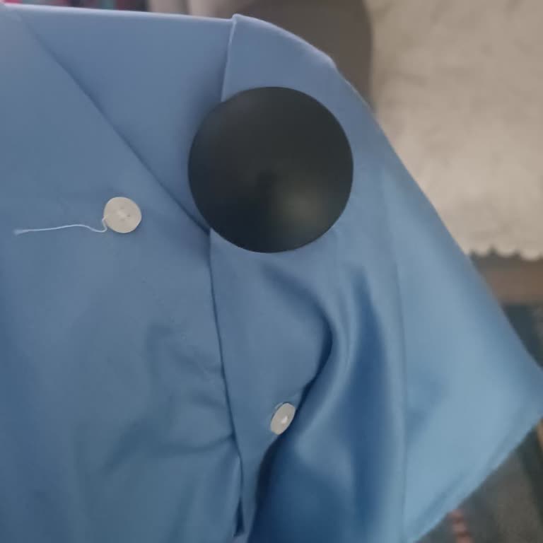 Kiğılı Giyim Aldığım Gömlekte Alarm Unutulmuş, Mağazaya Tekrar Gitmek Zorunda Kaldım