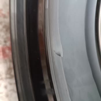 Samsung Çamaşır Makinesi Lastik Yırtılması Ve Servis Mağduriyeti