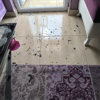 Arçelik Fırının İç Camı Patladı, Güvenlik Endişesi Yaşadım