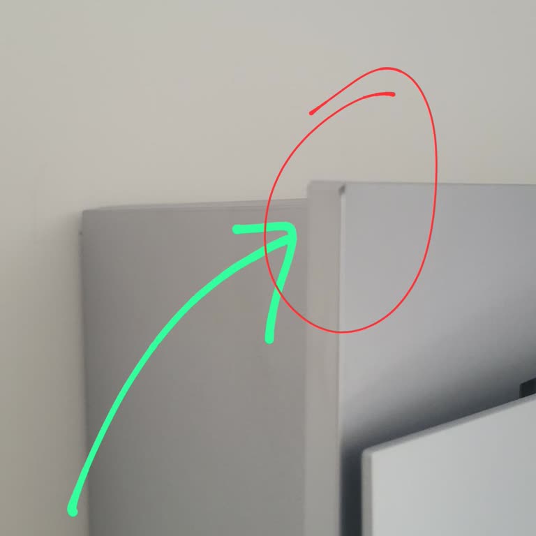 Кондиционер Daikin Emura 3 9 тыс. BTU — царапины и проблема с механизмом