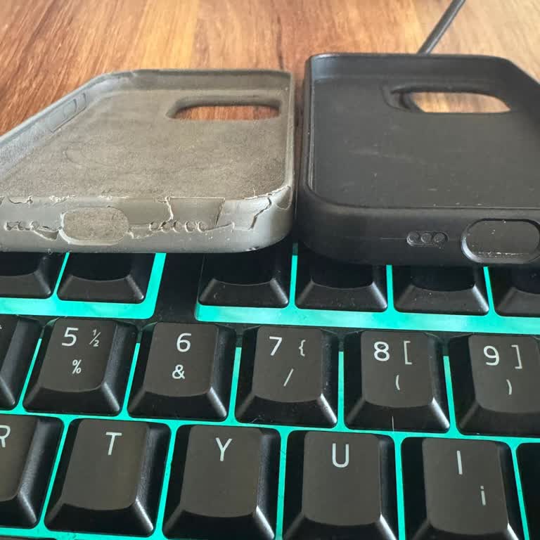 iPhone Magsafe Kılıf Kısa Sürede Paramparça Oldu