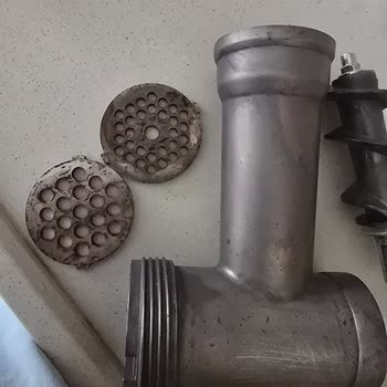 Kiwi Kıyma Makinesi Parçaları 1 Ayda Karardı Ve Paslandı, Garanti Desteği Yok