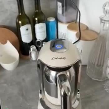 Korkmaz Kahve Makinesi Mavi Işık Yanıp Kapanıyor!