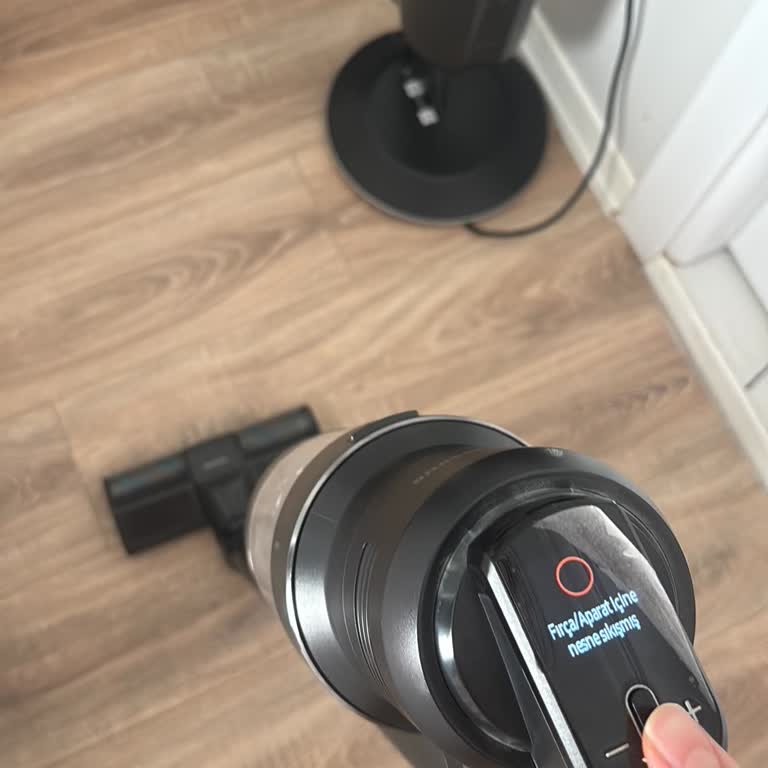 Samsung Bespoke Jet Süpürge Kısa Sürede Arızalandı, Servis İlgisiz Kaldı