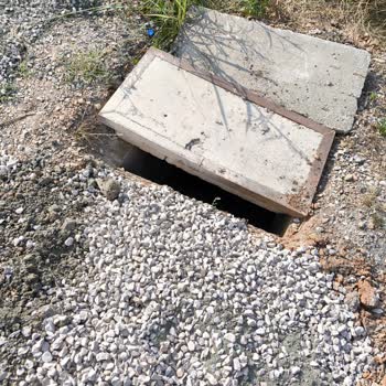 Su Basıncı Sorunu Sonrası Yolların Kirli Ve Bakımsız Bırakılması