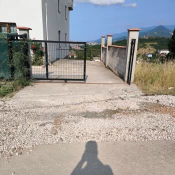 Su Basıncı Sorunu Sonrası Yolların Kirli Ve Bakımsız Bırakılması