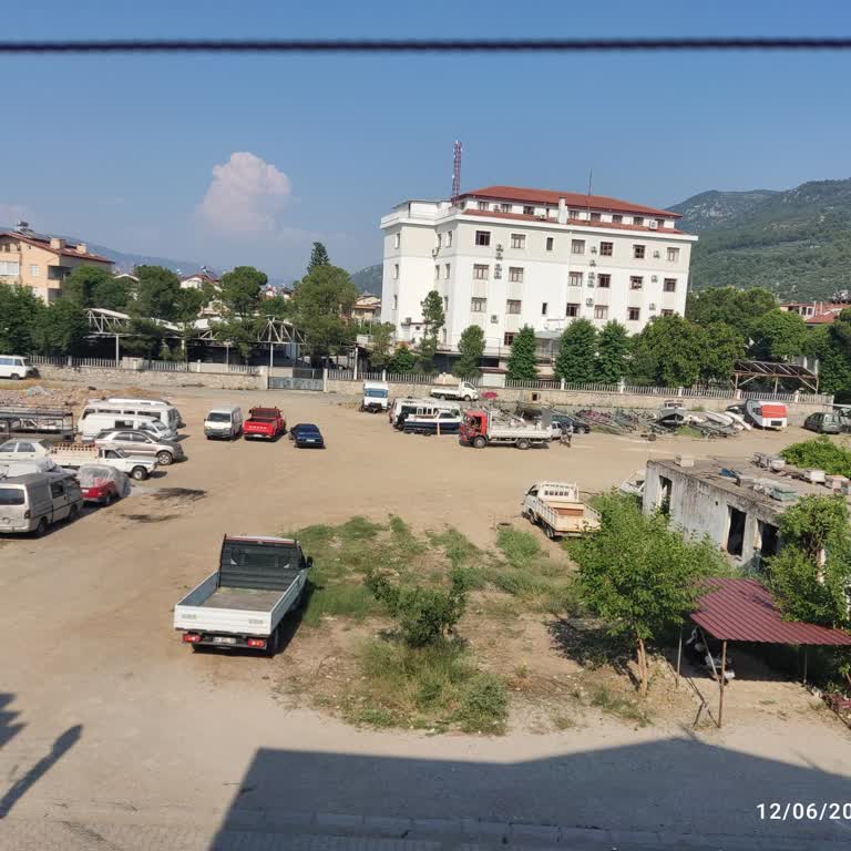 Fatih'te Hurda Araçlar ve Gürültü Sorunu