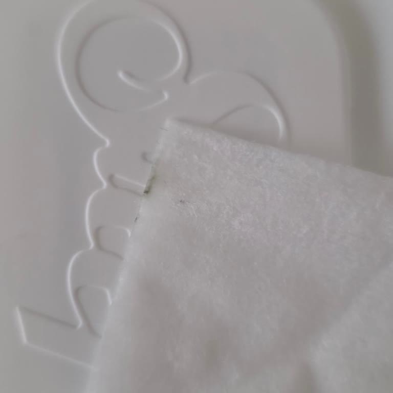 Islak Mendillerde Küf Ve Ağır Koku, Bebek Sağlığı Riske Atılıyor