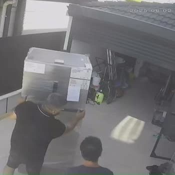 Ezilmiş Kapılı Ve Teşhir Olmayan Ürünlerin İadesinde Sorun Yaşıyorum