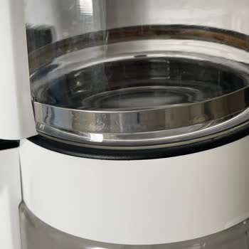 Çay Makinesinde Plastik ve Paslanma Sorunu