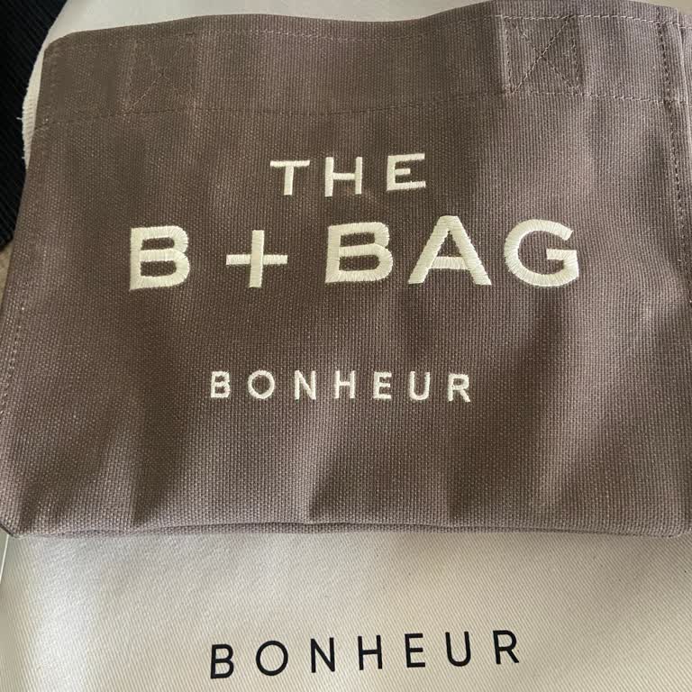 Yanlış Renk Ve Boyutta Gelen Çantalar, İade Sürecinde Sorun