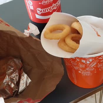 Popeyes'tan Eksik Ve Bayat Ürün Şoku