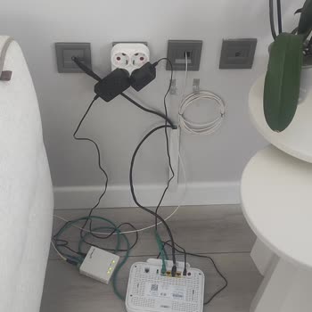 Teknik Servis Amatör İşçilikle Duvarıma Zarar Verdi