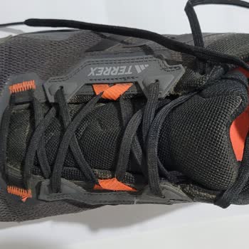 Adidas Terrex Ayakkabı Kısa Sürede Yırtıldı, Değişim Talebim Reddedildi