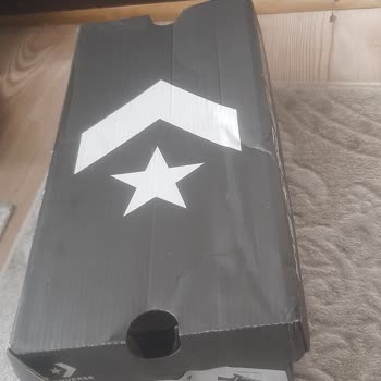 Trendyolda Orijinal Diye Aldığım Converse Sahte Çıktı Mağazayı Şikayet Edemiyorum