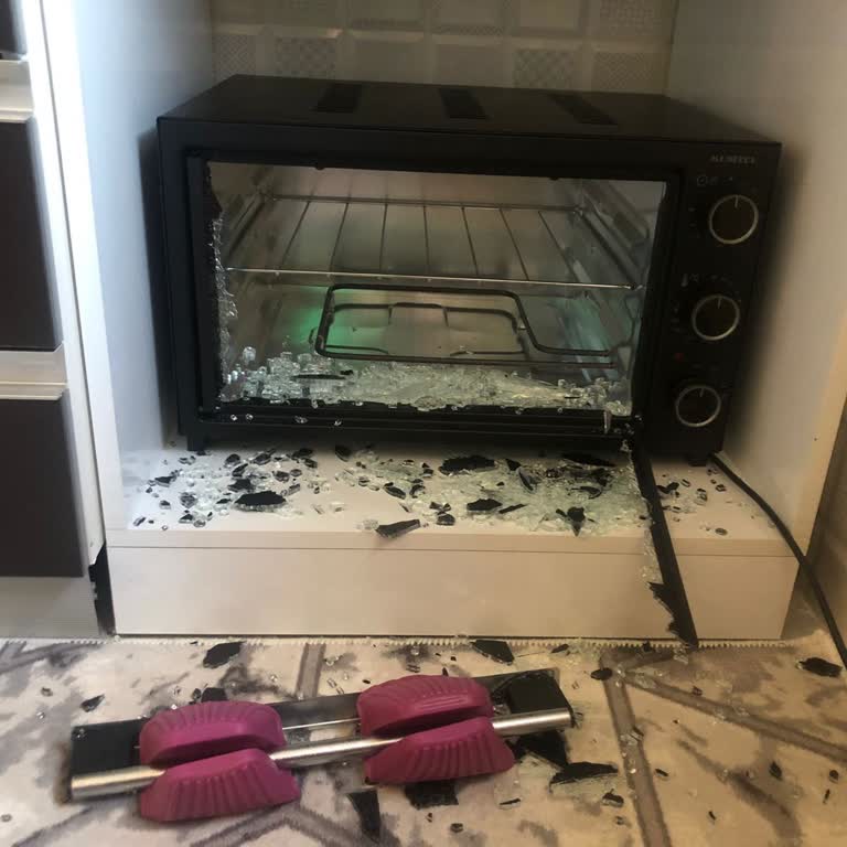 Kumtel Mini Fırın Kısa Sürede Bozuldu, Müşteri Hizmetlerine Ulaşılamıyor