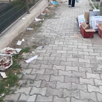 Elbistan Belediyesi Çöp Toplanmıyor