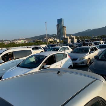 İş Çıkışı Saatlerinde Arabalı Vapur Seferlerinin Yetersizliği Ve Uzun Bekleme Süresi