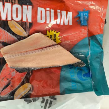 BİMden Aldığım Dondurulmuş Somonun Ambalajı Açıktı Ve Balık Bozuk Çıktı