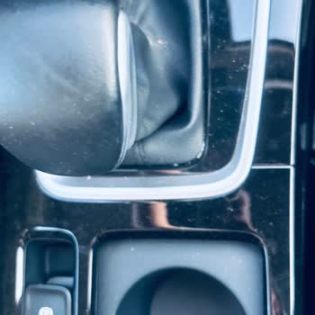 Araç Cam Değişiminde Kirli Teslimat Ve Yetersiz Temizlik Mağduriyeti