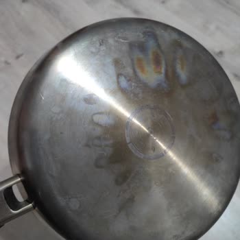 Woll Çelik Tavada İlk Kullanımdan İtibaren Kalıcı İzler Ve İade Sorunu Yaşadım