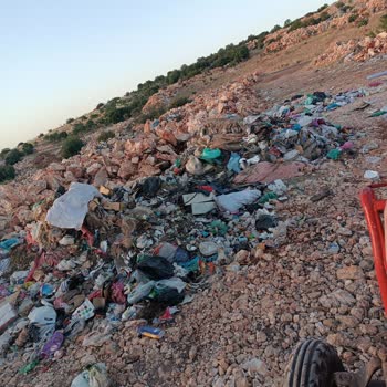 Belediye Enkaz Ve Çöp Atıkları Yüzünden Arazi Yolum Kapatıldı