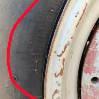 Petlas Traktör Lastiklerinde Erken Aşınma Ve Çatlak Sorunu