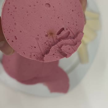 Aldığım Salamda Garip Renk Ve Güven Sorunu Yaşadım