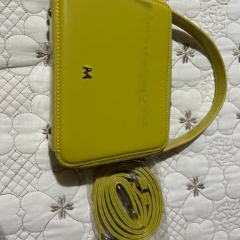 Aldığım Çantada Leke Oluştu, Mağaza İlgisiz Davrandı Ve Çözüm Sunmadı