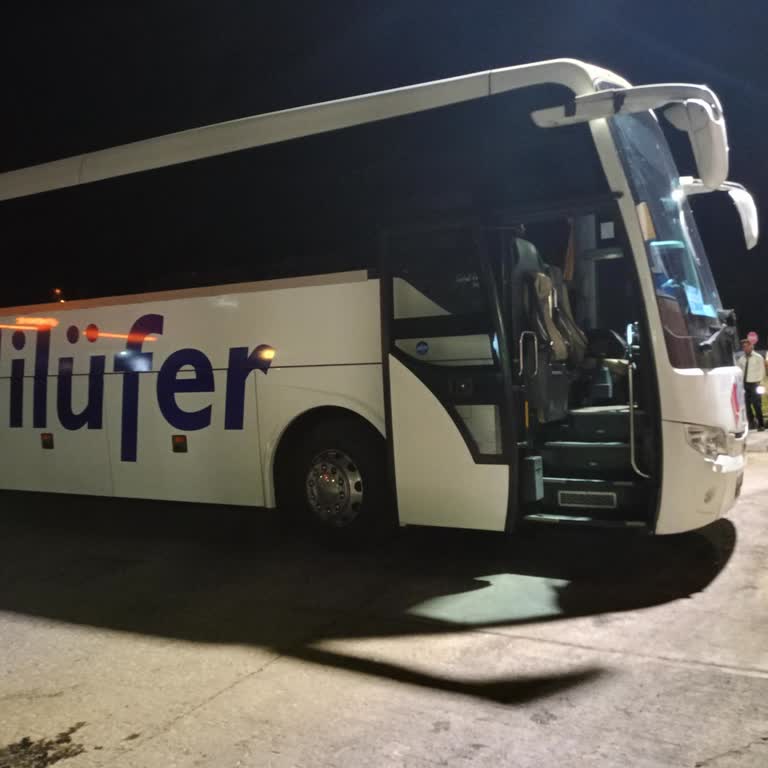 Arızalı Otobüs Ve Saatlerce Süren Gecikme İle Yaşanan Büyük Mağduriyet