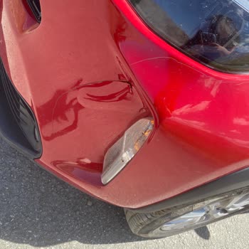 Aracımın Tamir Edilen Tamponunda Boya Çatladı Ve Döküldü