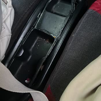 Saatlerce Bekletildim, Param Ve Zamanım Boşa Gitti!